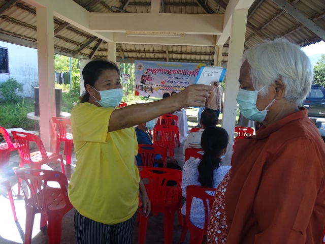 โครงการส่งเสริมอาชีพการทำขนนมเบเกอรี่ ณ ศาลาประจำหมู่ที่ 3 ชุมชนสามแยกร่วมใจ