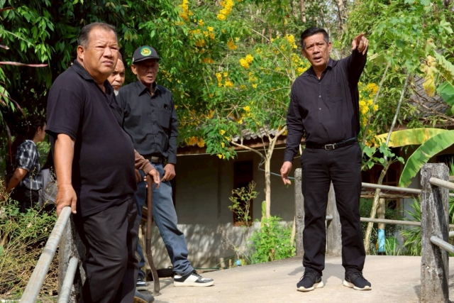 ลงพื้นที่สำรวจสะพานระหว่างหมู่ที่ 8 เชื่อมหมู่ที่ 7 บริเวณซอยท่าเรือช้างแหก