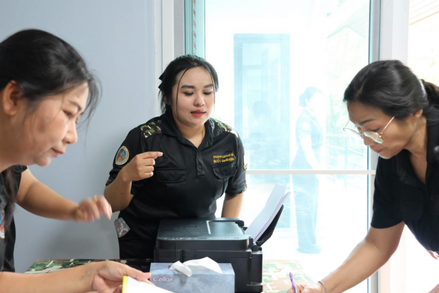 เข้าร่วมพิจารณาและแลกเปลี่ยนข้อคิดเห็นในการบริหารจัดการอุทยานแห่งชาติ