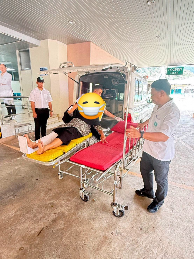 งานป้องกันและบรรเทาสาธารณภัย เทศบาลตำบลราชกรูด ออกรับผู้บาดเจ็บจากอุบัติเหตุรถจักรยานยนต์ล้มเอง
