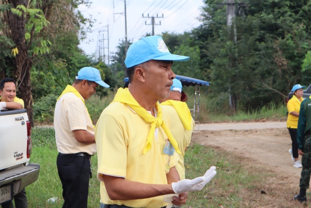 กิจกรรมคนไทยใจอาสาพัฒนาเทศบาลตำบลราชกรูดปรับภูมิทัศน์ เก็ยขยะริมถนน