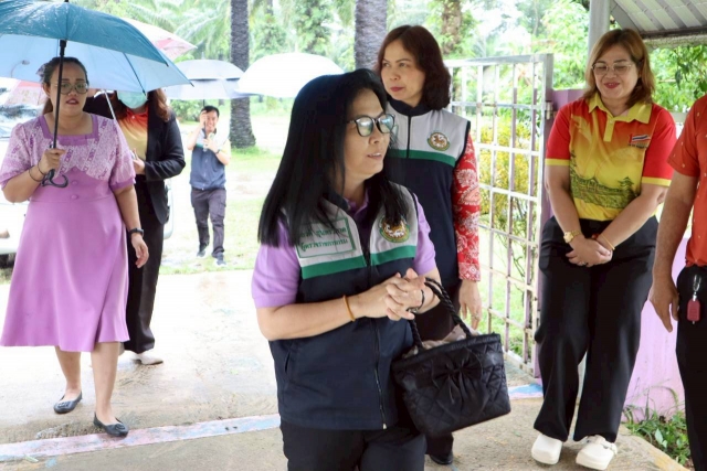 ให้การต้อนรับ นางสาวอ้อวดี สุนทรวิภาต ตำแหน่ง ผู้ตรวจราชการกรมส่งเสริมการปกครองท้องถิ่น
