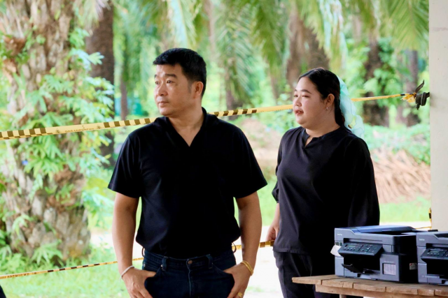 ดำเนินการส่งมอบหีบบัตรเลือกตั้ง วัสดุอุปกรณ์